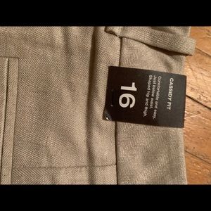 The Limited size 16 wide leg crops/capris